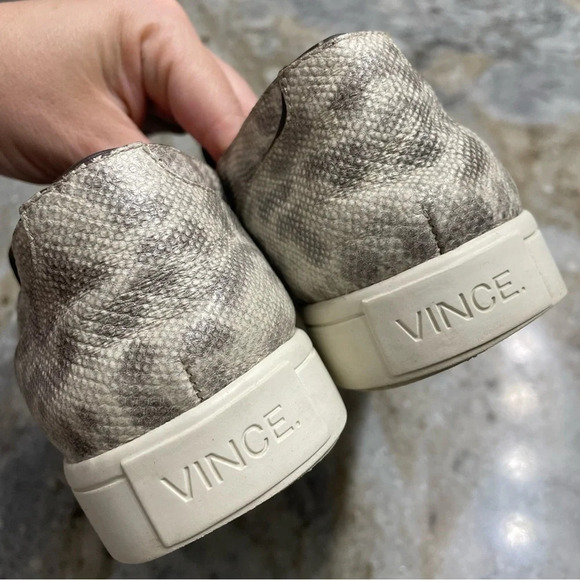 VINCE Payer Embossed Pointed Toe Slip On Sneaker Silvergray Women’s 5.5 - Picture 10 of 12